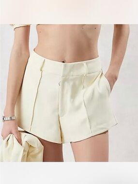 For Love & Lemons - Courtney Short in Creamy Ivory - sz XS